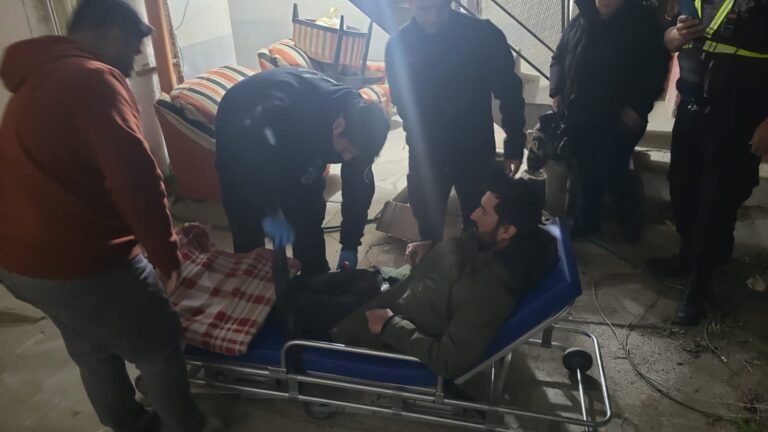 Un hombre fue hospitalizado de urgencia tras intoxicarse con monóxido de carbono
