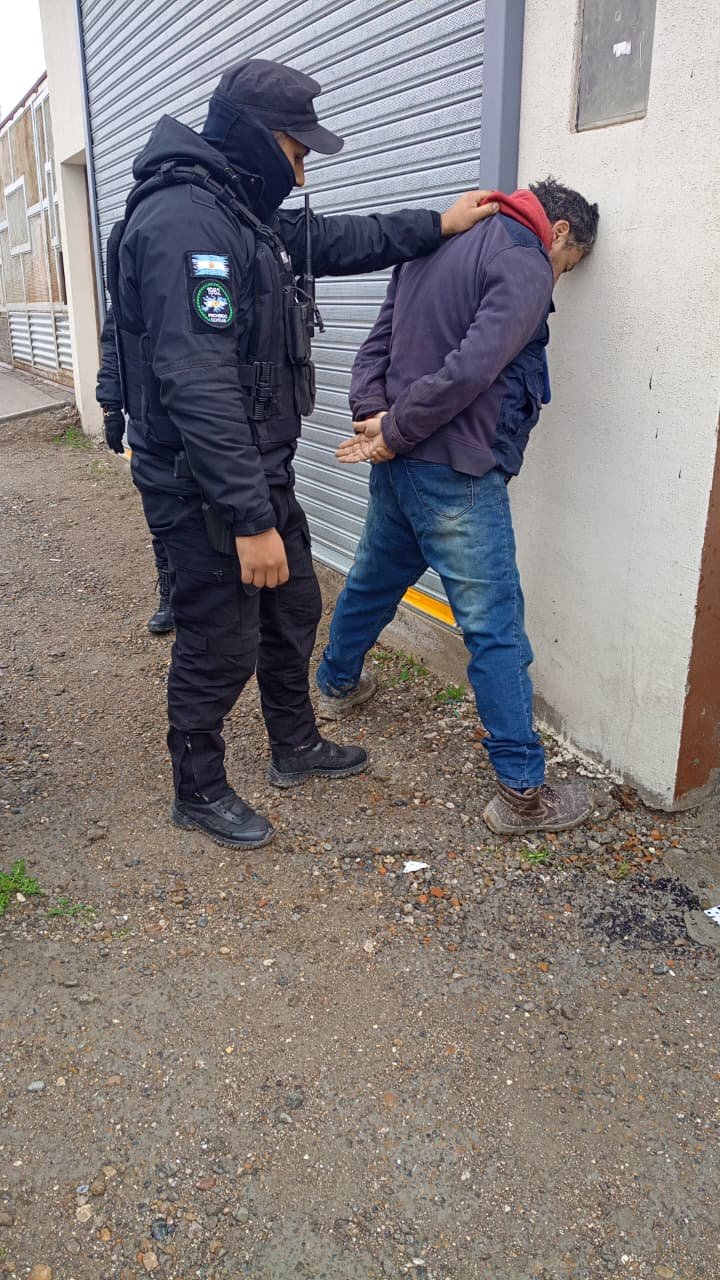 Intentó sustraer $65.000 en fiambres de un supermercado sobre Avda. Polonia