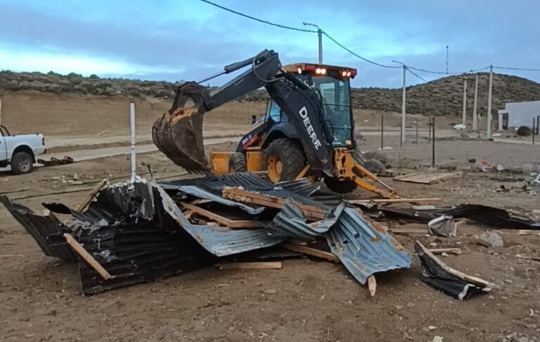 La Municipalidad recuperó tierras públicas en Fracción 15