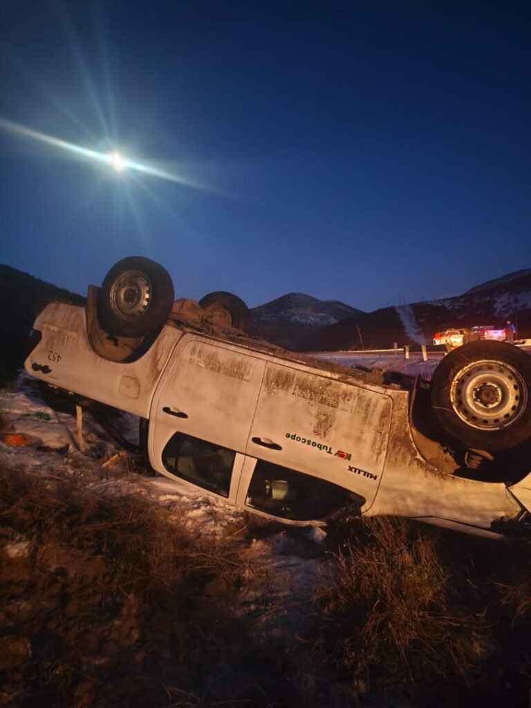 La escarcha causó incidentes en Ruta 26: una camioneta volcó y otras dos chocaron
