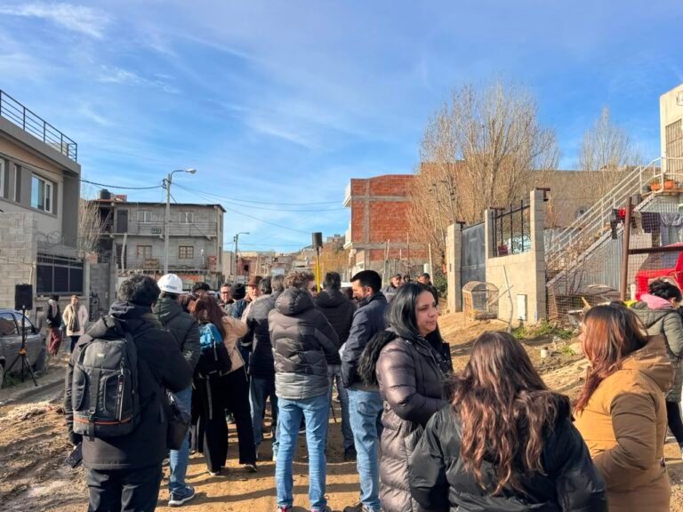 Inauguraron la primera etapa de la red de gas en Abel Amaya y 60 familias ya cuentan con el servicio