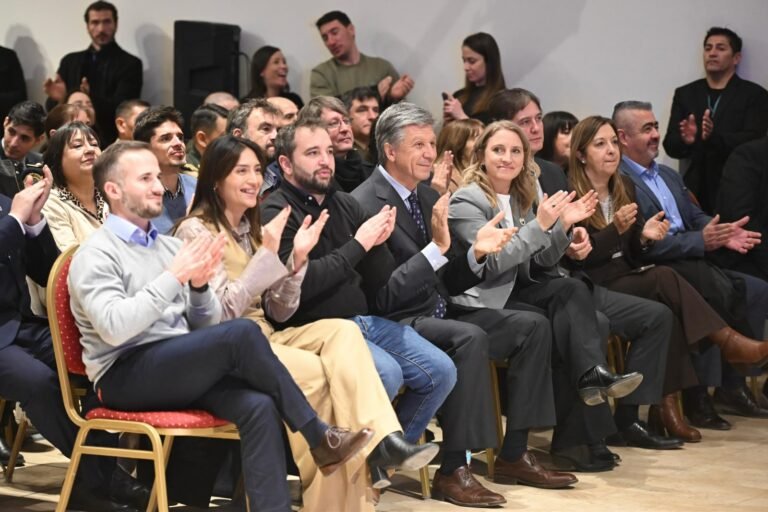Peralta: “Gracias al acompañamiento de Provincia, hoy podemos decir que en Rada Tilly ya no hay obras paralizadas”