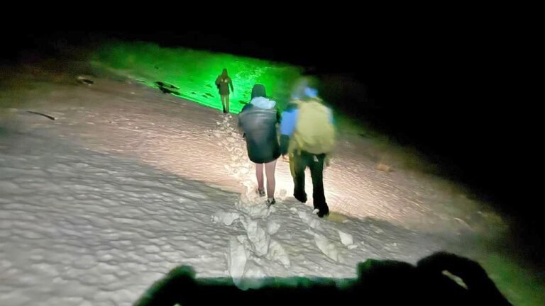 Dramático rescate de una mujer perdida en un cerro: tenía hipotermia y estaba en shock