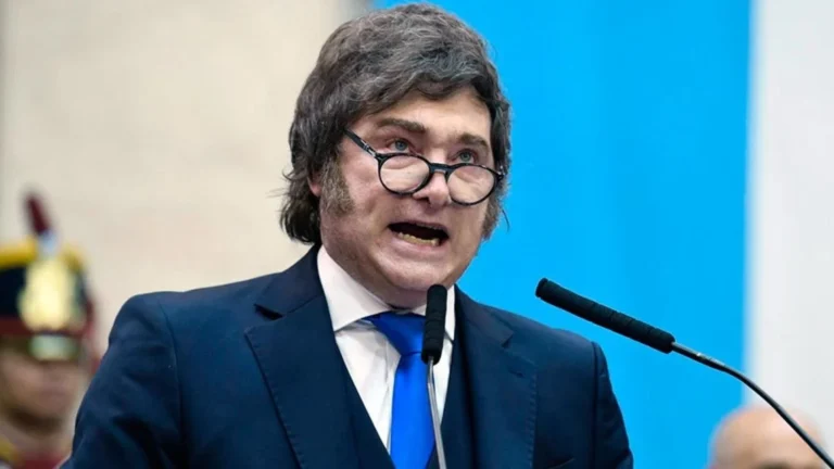 El Gobierno habilitó la expulsión de extranjeros que inciten al odio contra la Argentina