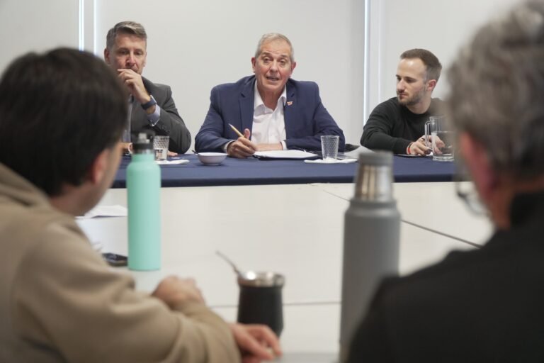 El Gobierno del Chubut alcanzó un acuerdo salarial con los gremios docentes 