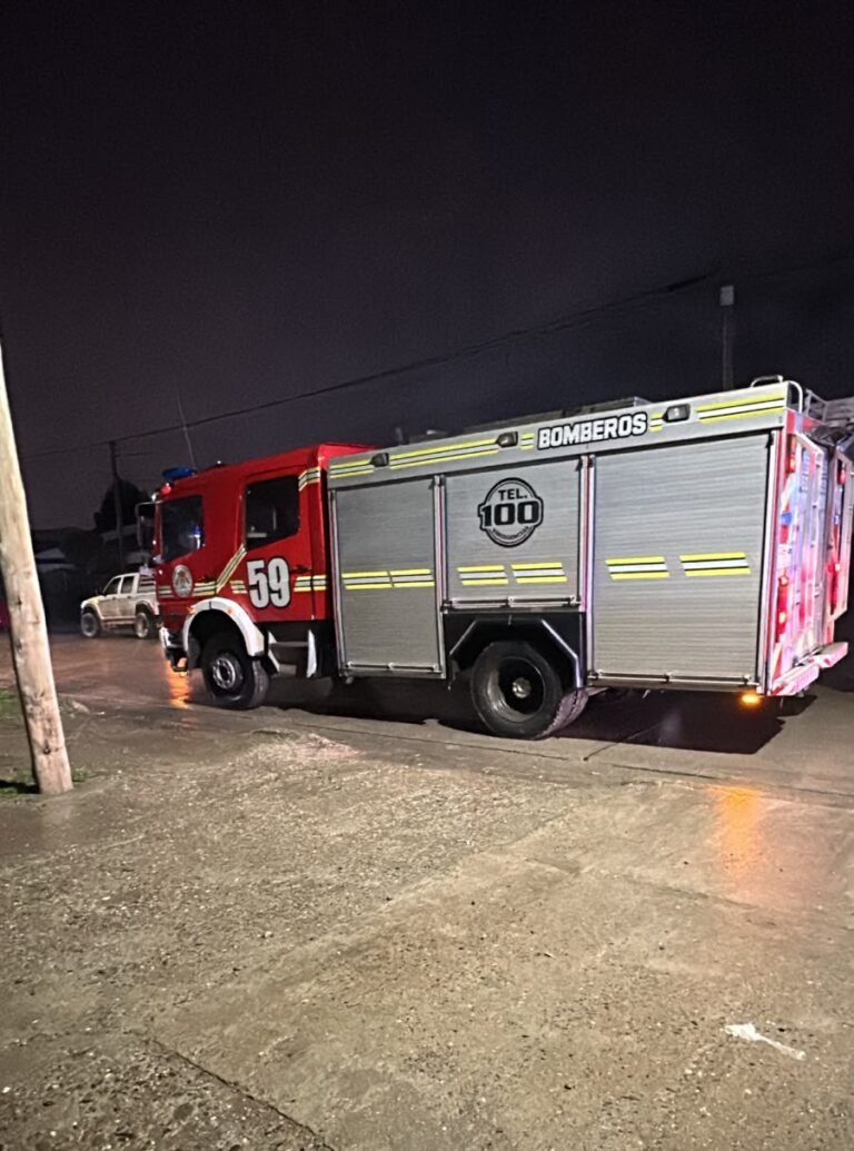 Un calefactor desató el incendio de una vivienda en el barrio Juan XXIII