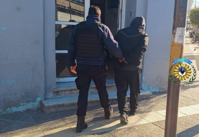 Detuvieron en la Terminal de Comodoro a un hombre que tenía pedido de captura