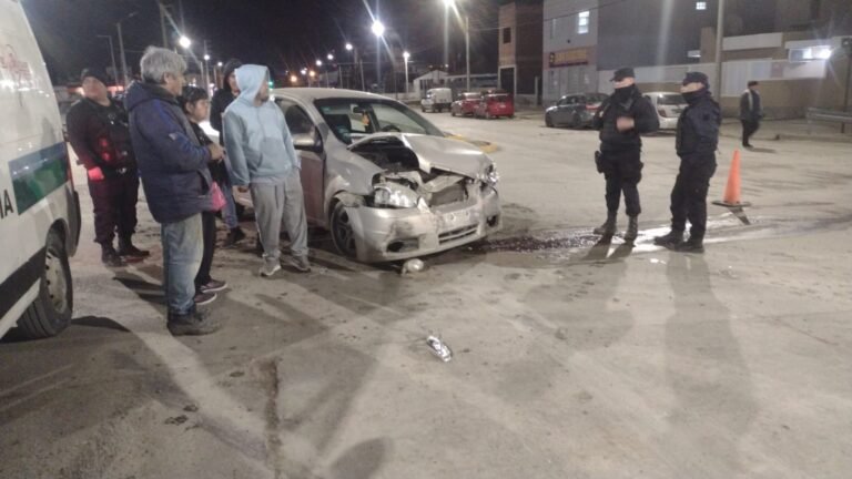 Choque en avenida Patricios: dos conductores fueron asistidos en el lugar
