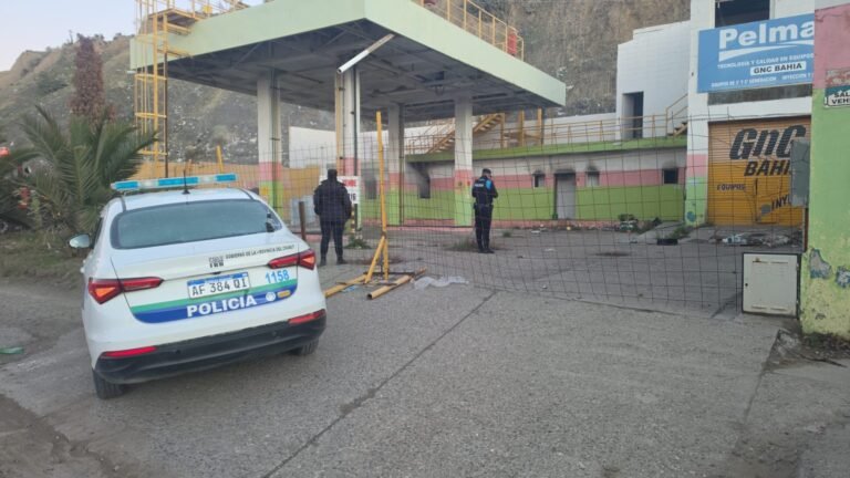 Principio de incendio en una estación de GNC abandonada