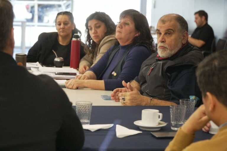 Acordaron aumento por IPC y recategorizaciones automáticas para auxiliares de Educación