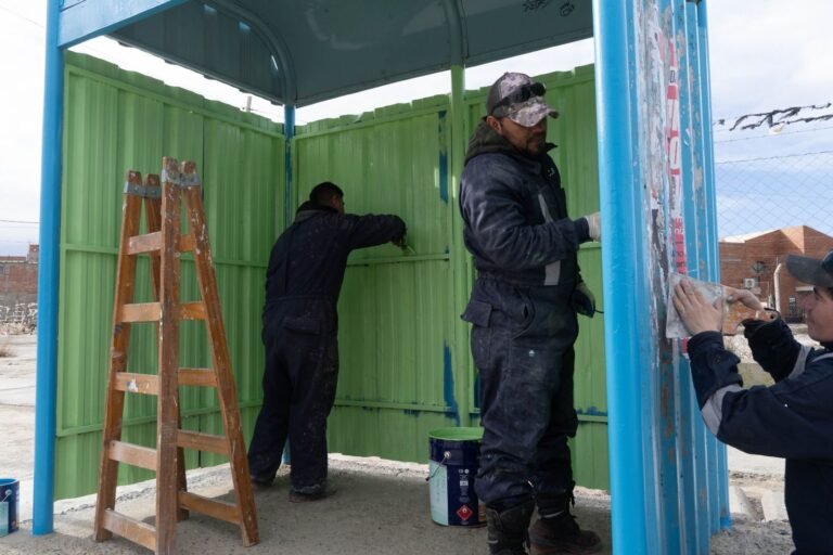 Reacondicionan garitas de colectivos y recuperan espacios vandalizados
