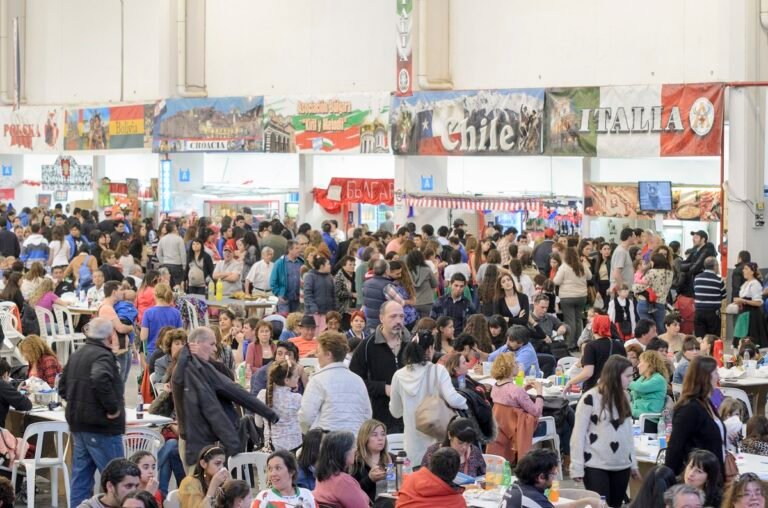 Comodoro se prepara para una nueva edición de la Fiesta Nacional de las Comunidades Extranjeras