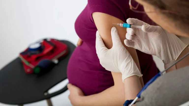 En Chubut ya se vacunaron más de 2.000 embarazadas contra el Virus Sincicial Respiratorio