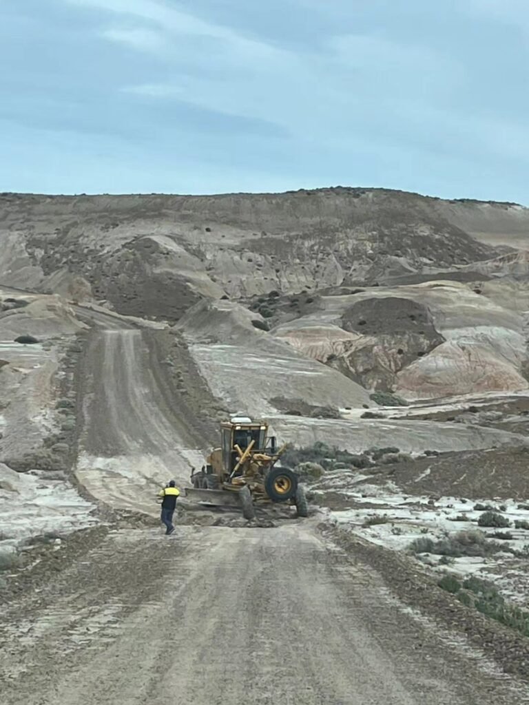 Repararon el camino de acceso a Rocas Coloradas tras los daños provocados por las lluvias