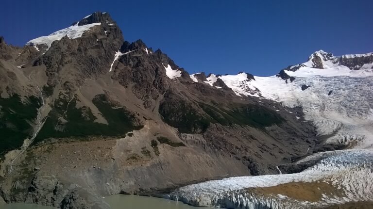 Alarma en Santa Cruz: una masa de agua y hielo podría arrasar con El Chaltén en 45 minutos