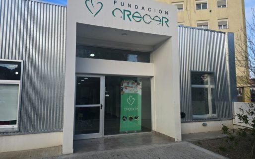 Fundación Crecer recibe donaciones de golosinas para celebrar el Día de las Infancias