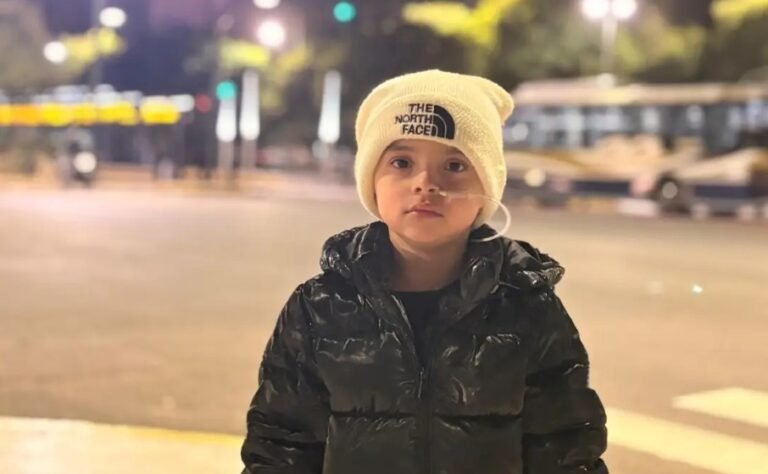 Un niño chubutense de 6 años lucha contra una rara enfermedad y sueña con ser influencer
