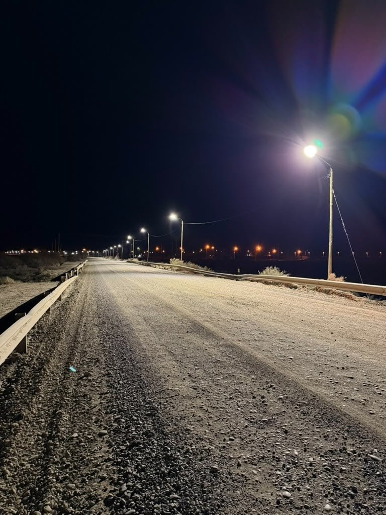 Inauguran la iluminación LED en el acceso al barrio militar Fortín Chacabuco