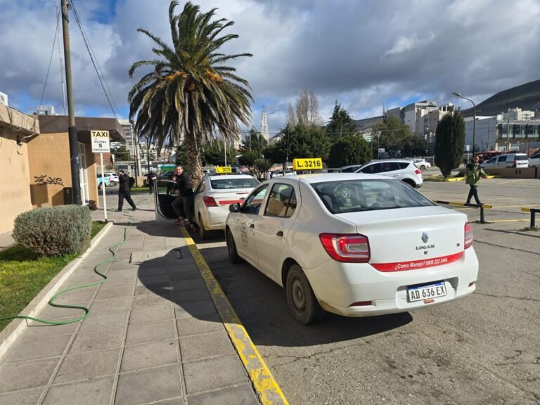 Lanzan “Taxi Comodoro”, una aplicación propia que integrará a 190 unidades