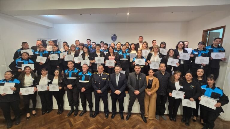 Chubut, pionera en formar policías en prevención del suicidio