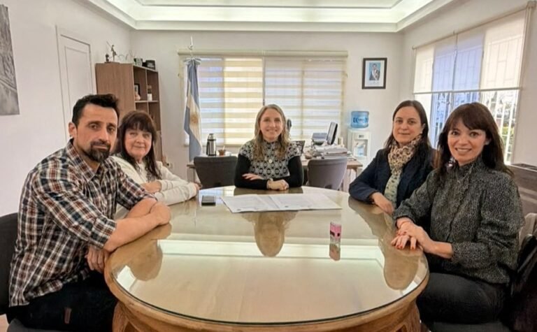 Rada Tilly y la UNPSJB amplían su trabajo conjunto en salud, formación e investigación