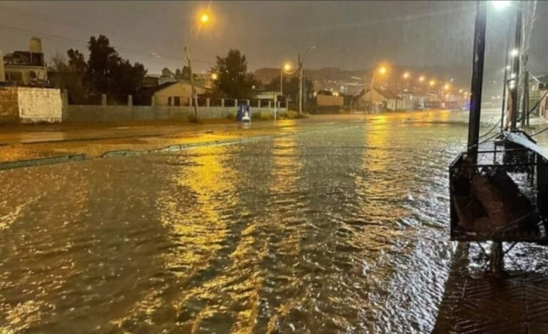 Actualizan la alerta meteorológica y elevan a nivel naranja por lluvias fuertes