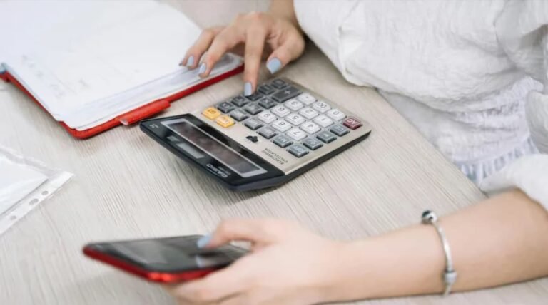 Pondrán un tope del 25% a las deducciones salariales tras una nueva ley aprobada en la Legislatura