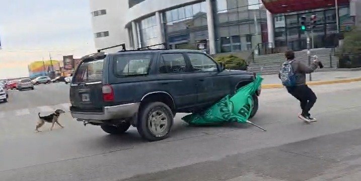 Quedó en libertad el conductor que avanzó contra una manifestante de ATE: fue imputado por lesiones leves