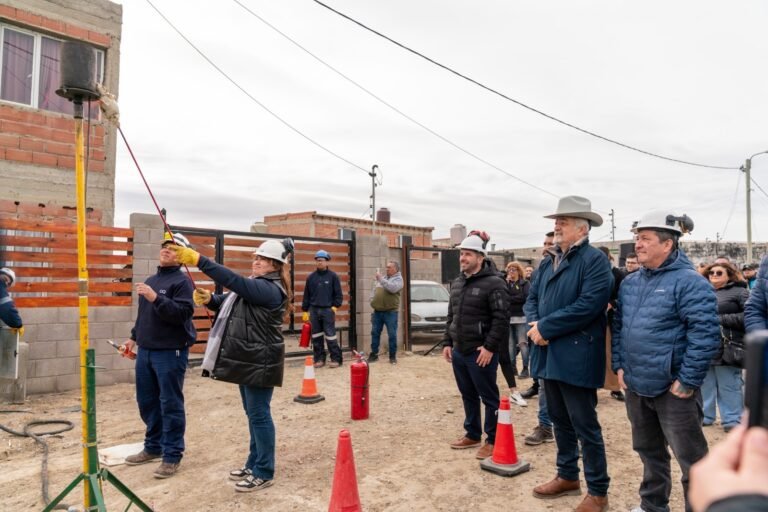 Othar inauguró la ampliación de la red de gas en Cordón Forestal: 77 familias acceden al servicio básico