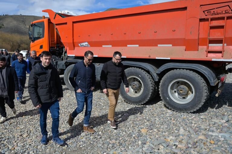 Plan Galina: Con una inversión de más de $2.200 millones, Provincia inició una obra cloacal clave para Esquel