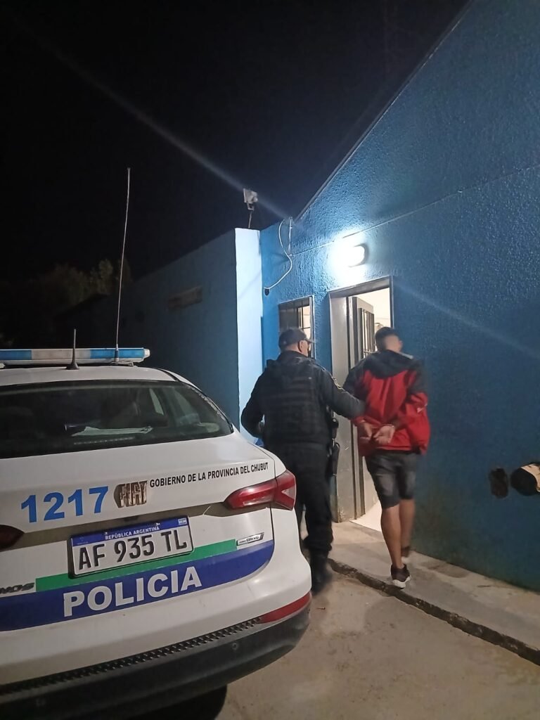 Demoran a un joven intoxicado tras provocar disturbios e invitar a pelear a su cuñado en el Cordón Forestal