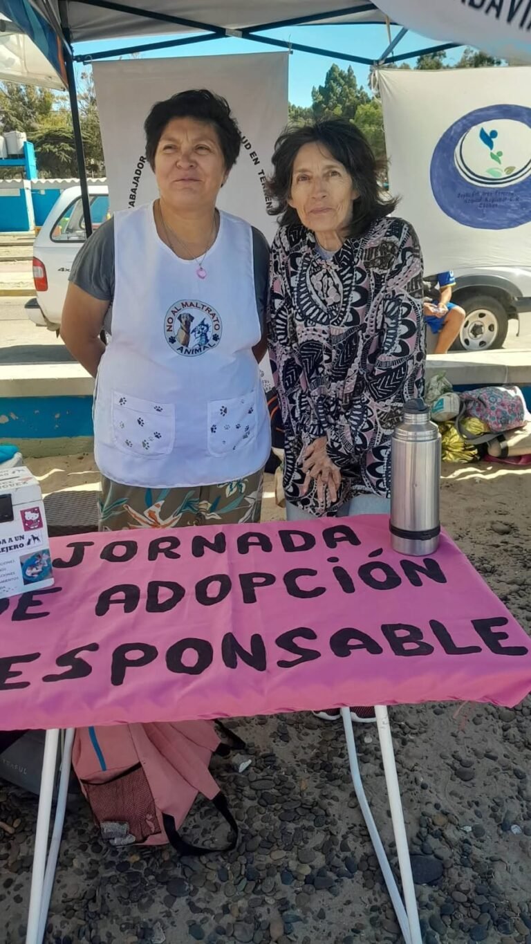 Nueva jornada de adopción de mascotas y colecta de alimentos