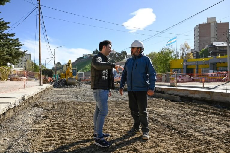 “Hay que demostrar que los impuestos van adonde tienen que ir”: Torres supervisó obras clave en Comodoro