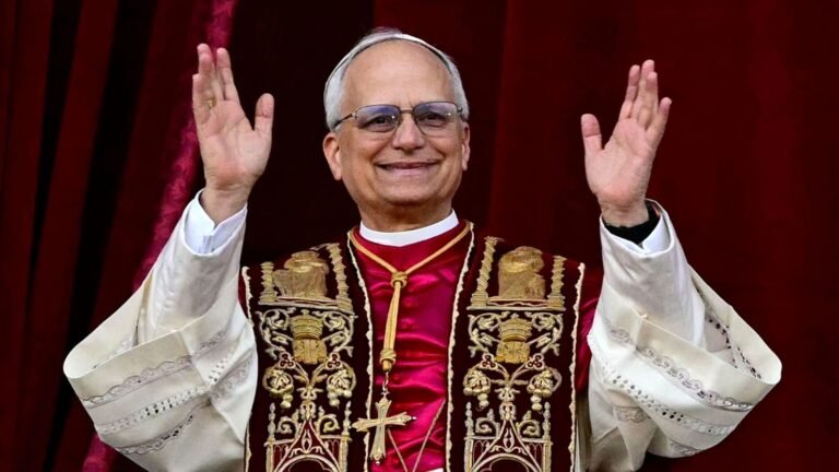El Vaticano informó que el papa León XIV fue operado con éxito del nódulo en un pulmón y se recupera en su habitación